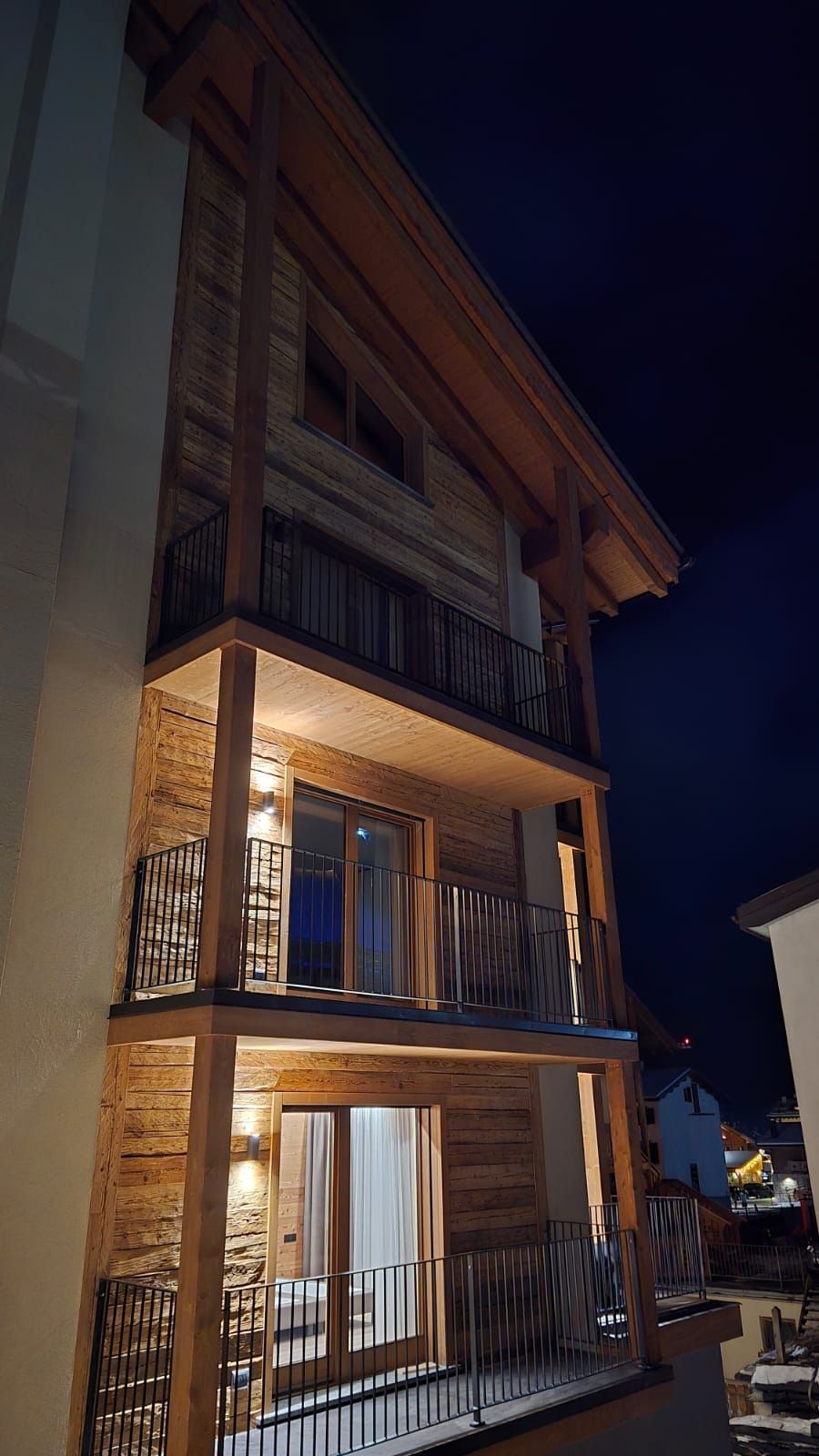 Parapetti hotel - Lavorazione in officina 2